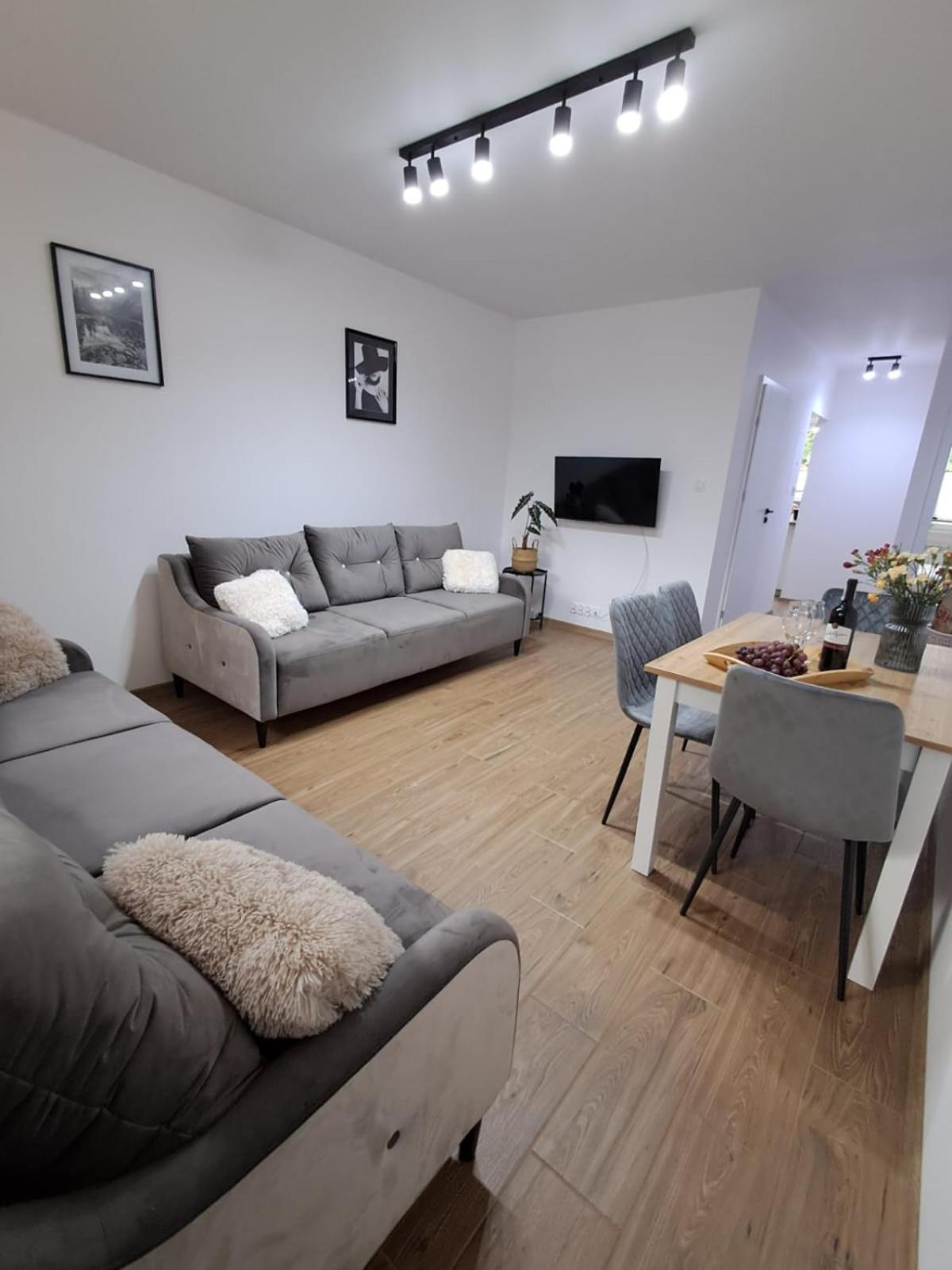Apartament Przy Stawach Grodzisk Mazowiecki Zewnętrze zdjęcie